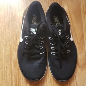 Nike 6.5 womens 2017 free run